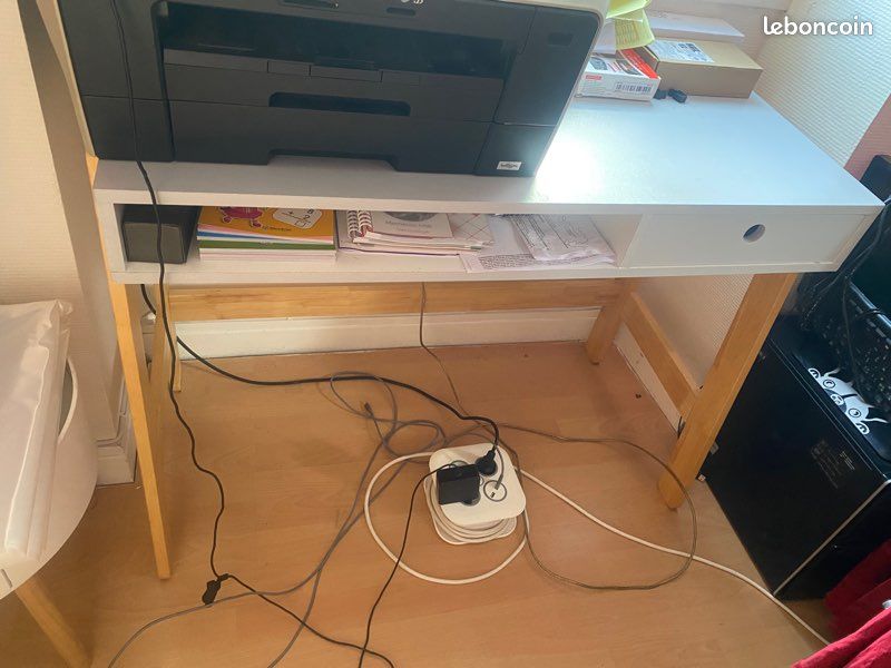 Bureau (image 3)