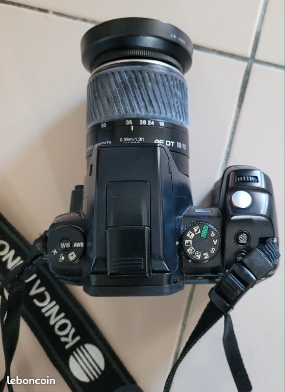 Appareil Reflex Konica Minolta Dynax 5D (image 1)