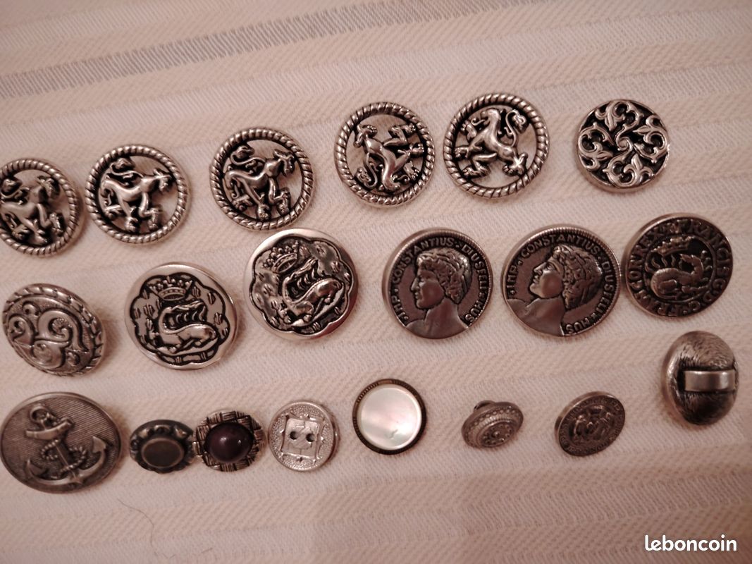 Bouton Ancien Blanc - Diamètre 3,8 Cm - Mercerie Vintage - Lot De 1 à 10 Pièces - Occasion