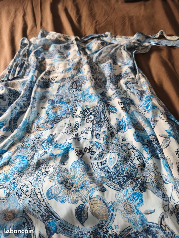 Tee shirt (image 2)