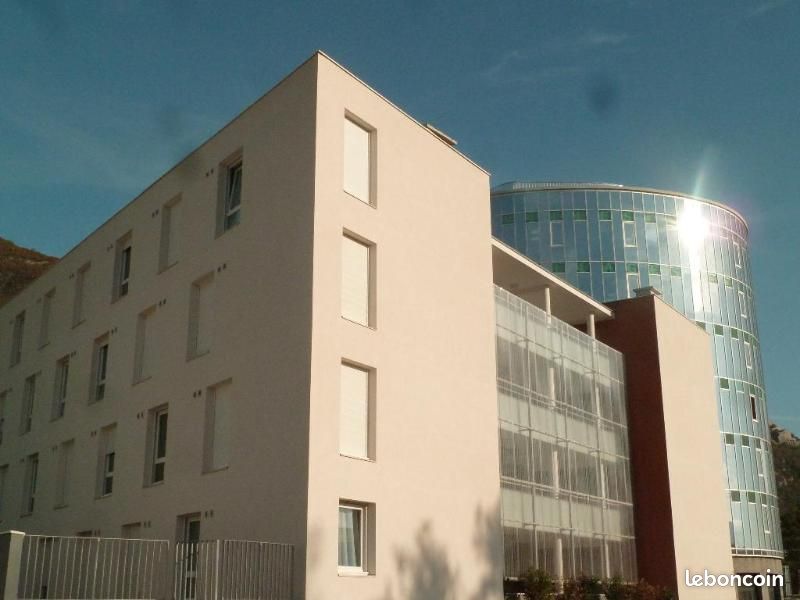 Appartement 1 pièce 18 m² · à Saint-Martin-le-Vinoux · 18 m² · 285 €/mois