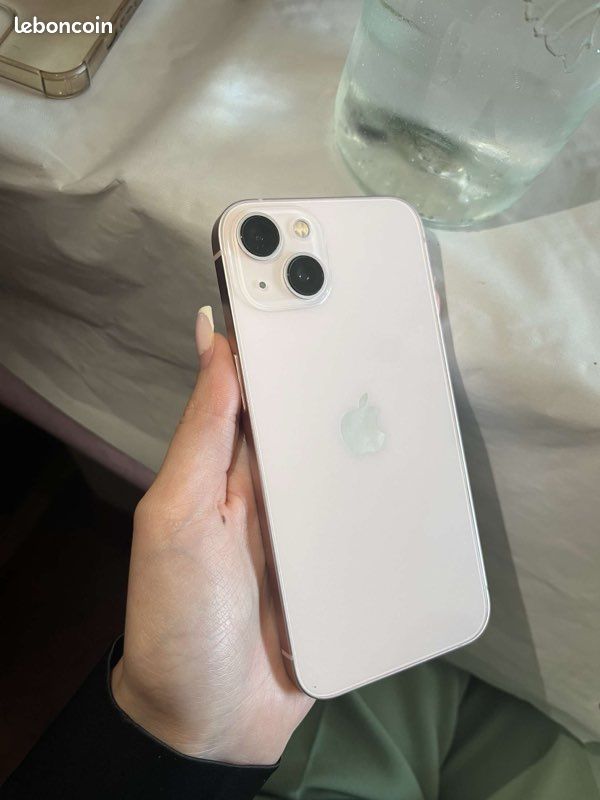 Iphone 13 Rose (image 1)