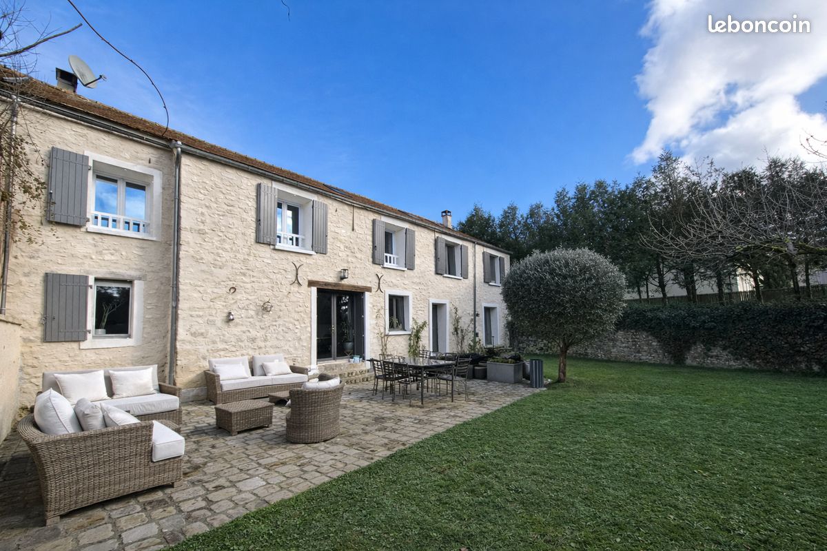 Maison 10 pièces 300 m² · à Crespières · 300 m² · 1 260 000 €