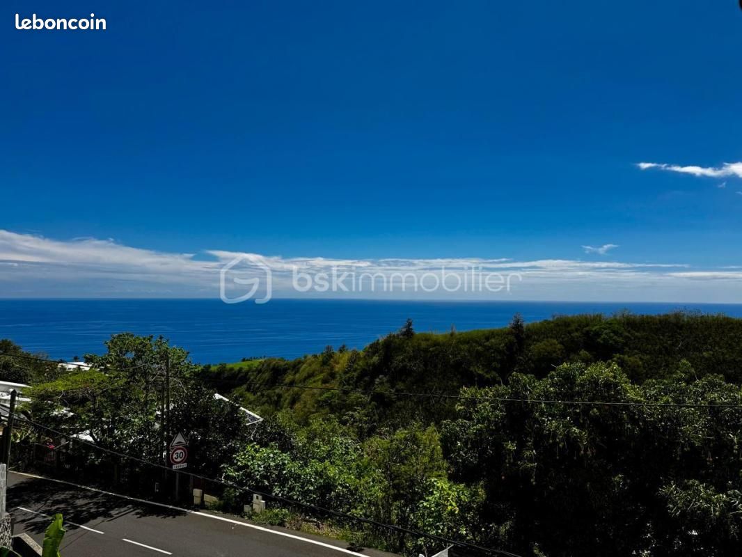 Maison 4 pièces 115 m² · à Les Avirons · 115 m² · 370 000 €