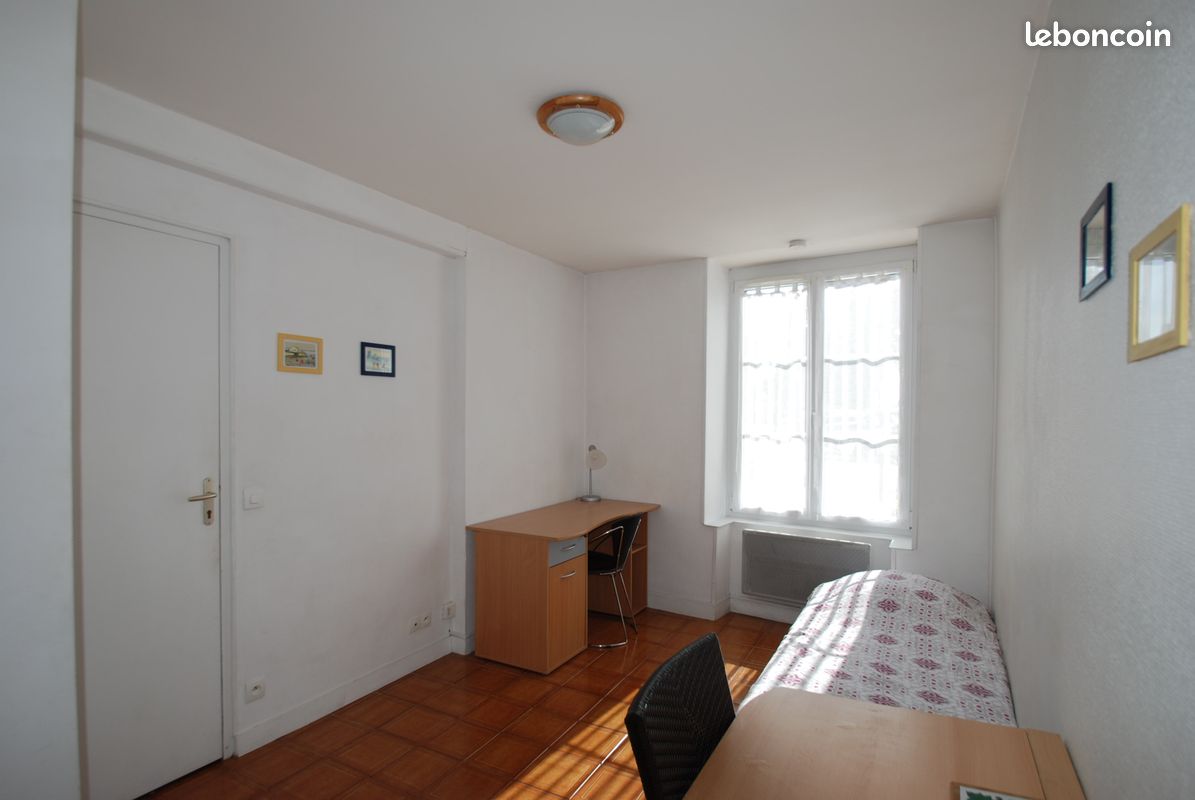 Appartement 1 pièce 15 m² · à Aytré · 15 m² · 450 €