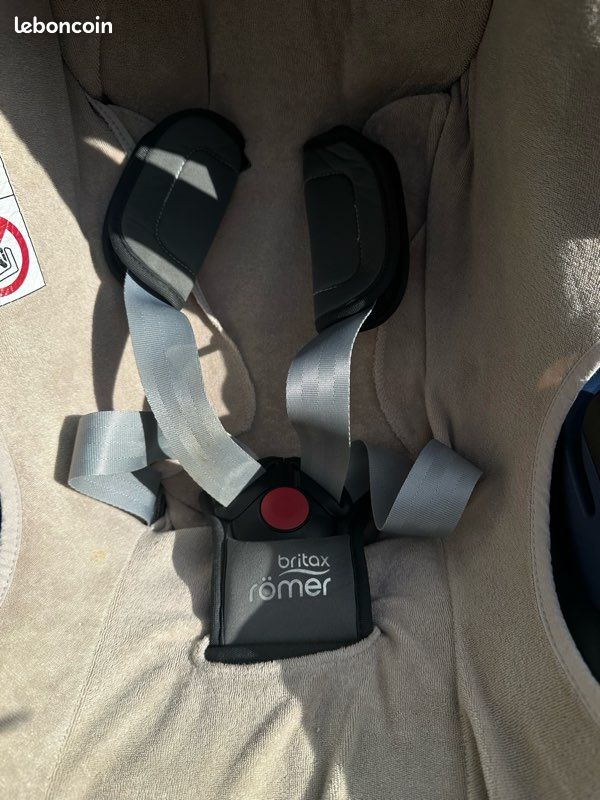 Poussette BRITAX GO NEXT + nacelle et cosy (image 17)