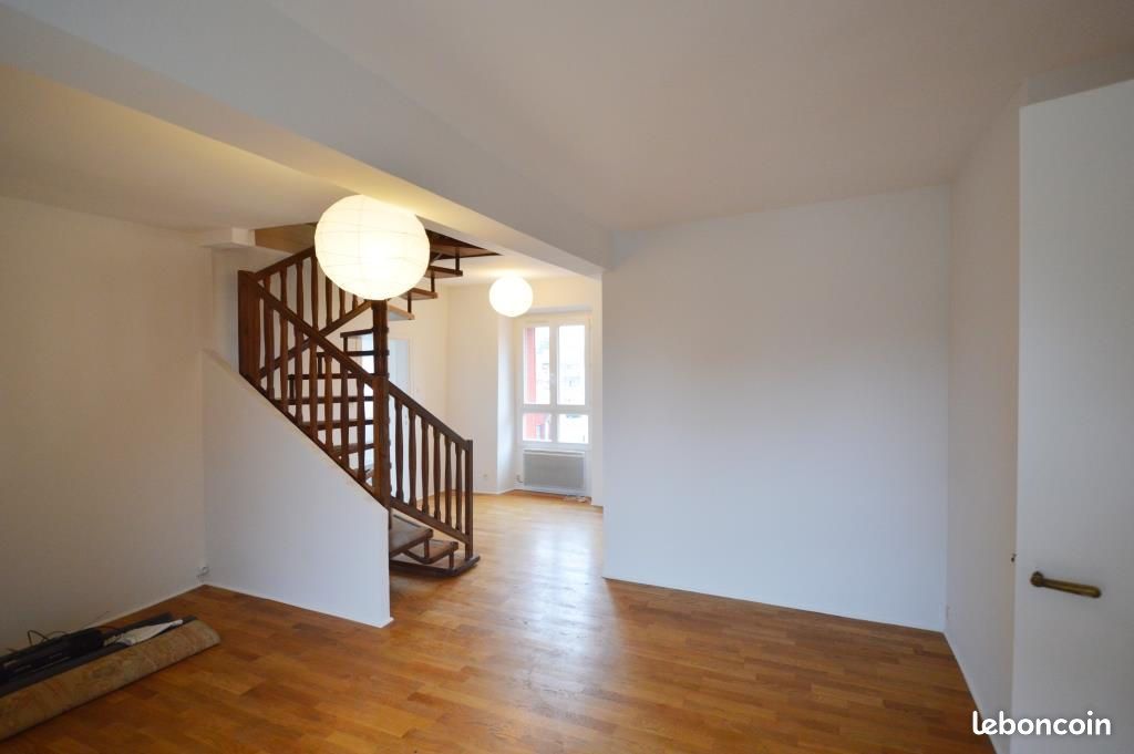 Appartement a louer  - 5 pièce(s) - 87 m2 - Surfyn