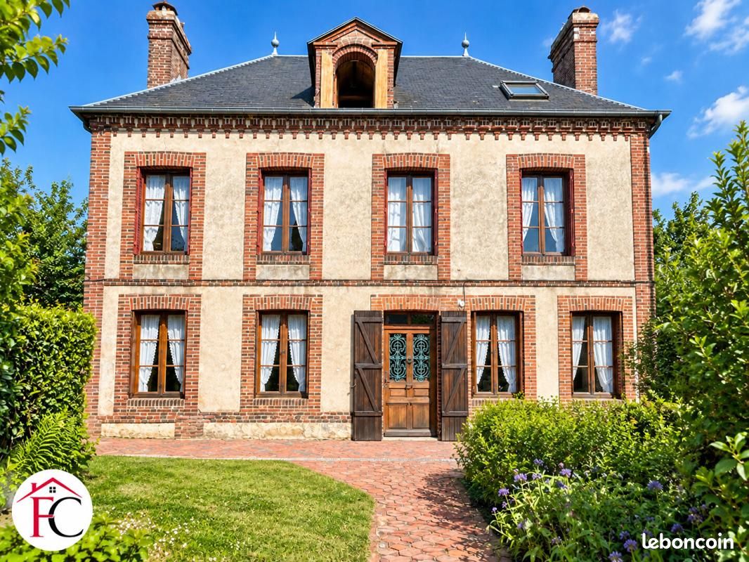 Maison 6 pièces 154 m² · à Crulai · 154 m² · 175 000 €