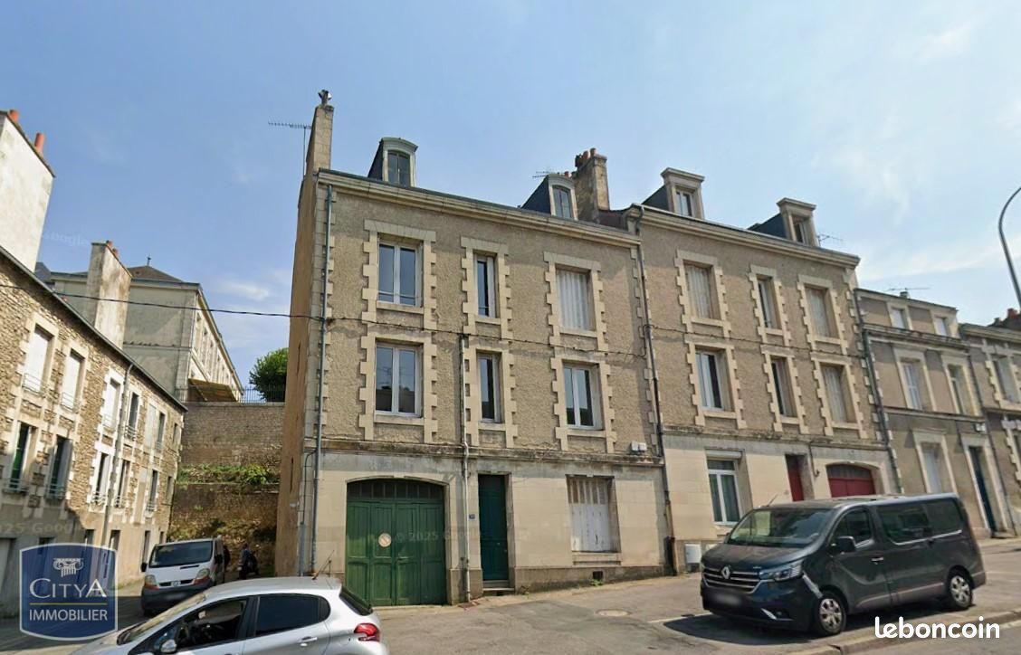 Maison 9 pièces 210 m² · à Poitiers · 210 m² · 1 500 €/mois