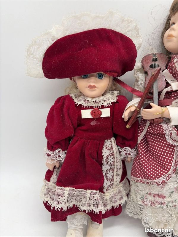 Poupées anciennes en porcelaine - France