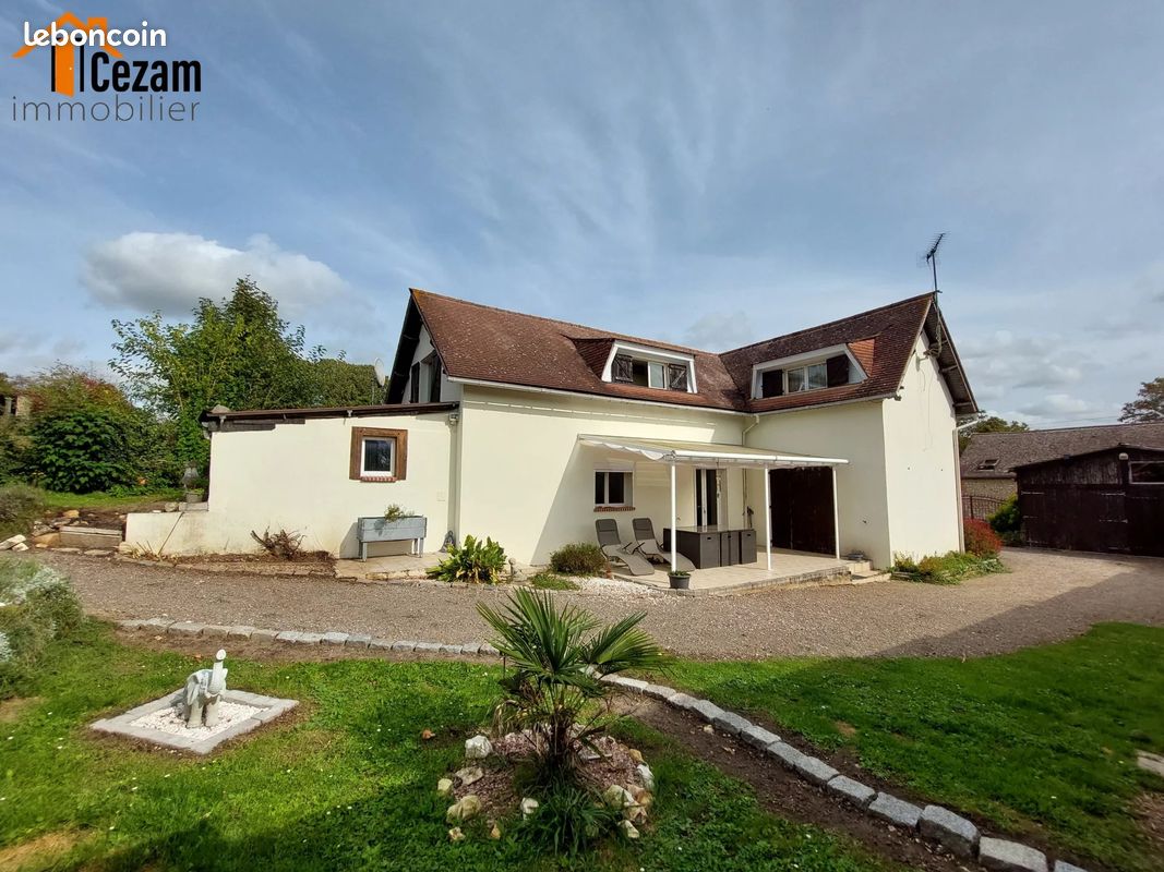 Maison 5 pièces 129 m² · aux Trois Lacs · 129 m² · 247 000 €