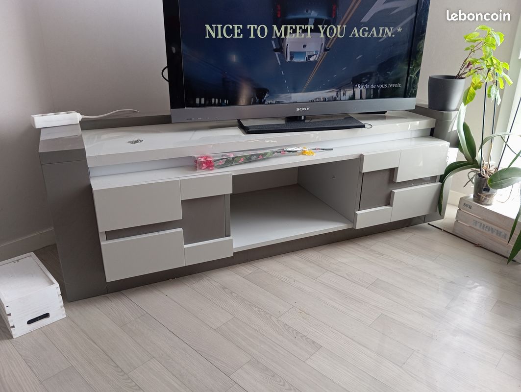 Meuble télé + table basse (image 2)