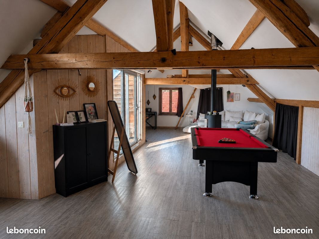 Appartement 5 pièces 137 m² · à Villers-le-Lac · 137 m² · 340 000 €