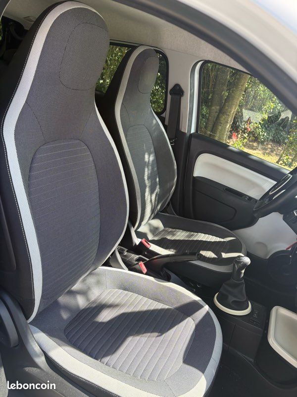 Twingo lll / 1 er Main / Chaîne / Essence / intense / Garantie (image 5)