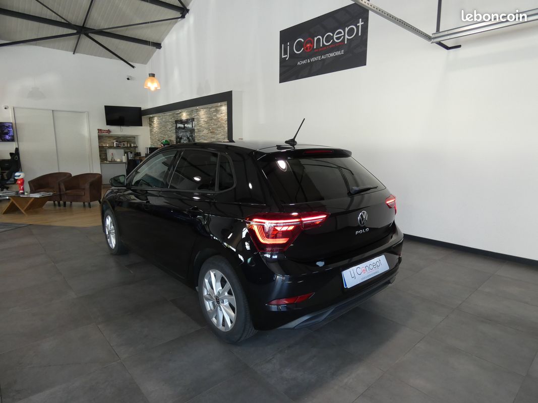 Volkswagen Polo VI (2) 1.0 TSI 95 ch DSG7 Style - 1°Main - Origine France - Suivi Volkswagen - 25'250 km - Sièges AV chauffants - Digital Cockpit - Matrix Led - ACC - Jantes 16" (image 3)