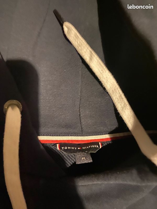 Pull Tommy Hilfiger taille M (image 2)