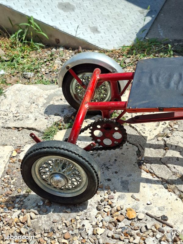 Tricycle enfant vintage en métal – années 1960/70 (image 4)