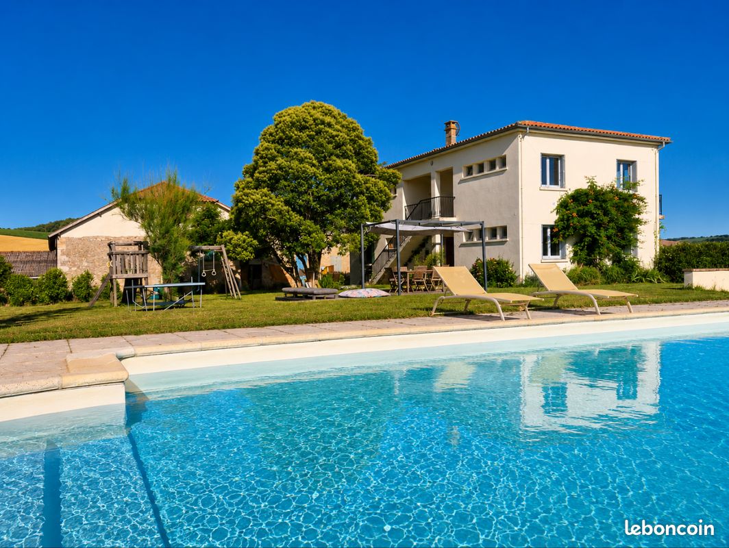 Maison 13 pièces 440 m² · à Poupas · 440 m² · 640 000 €