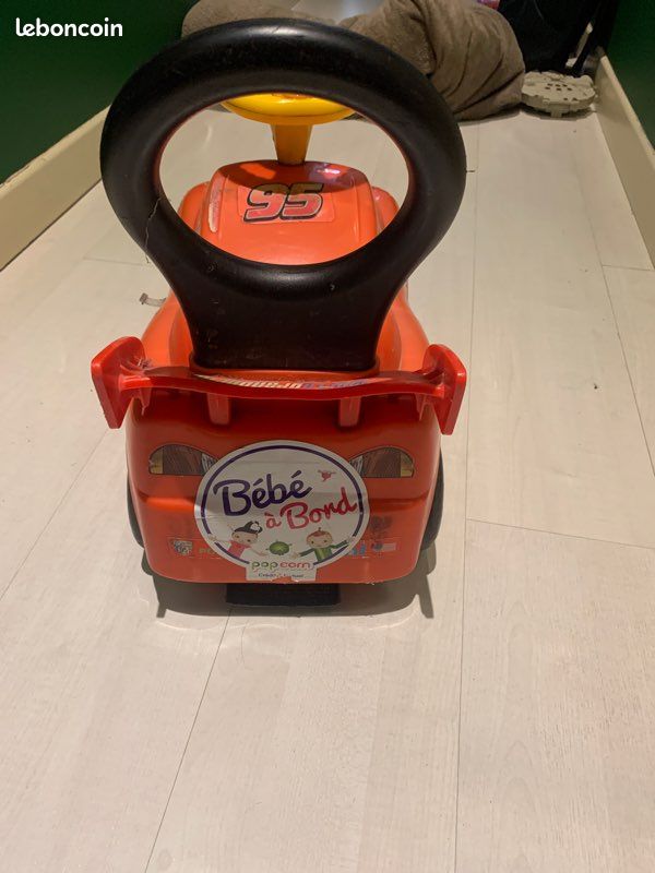 Porteur cars Flash McQueen Jeux Jouets