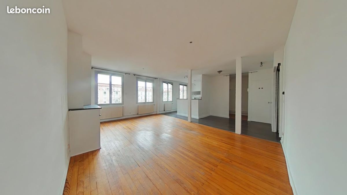 Appartement 3 pièces 89 m² · à Saint-Étienne · 89 m² · 599 €