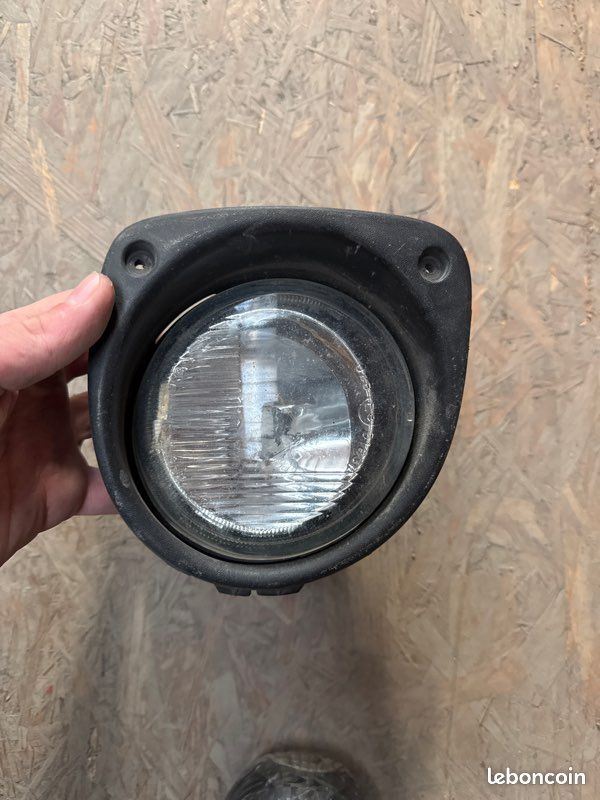 Cadre De Phare Antibrouillard Avant Gauche/droit Pour Renault Clio MK2 Phase 1 (1998-2002)