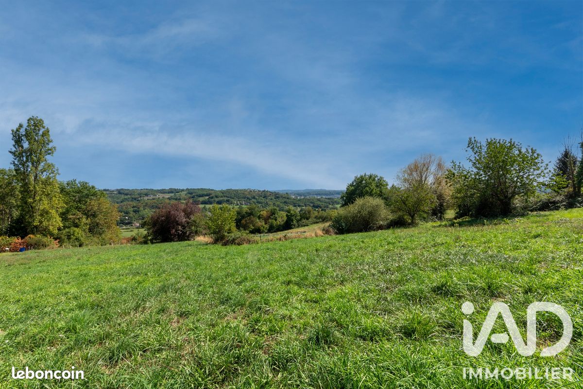 Terrain 1300 m² · à Ussac · 1 300 m² · 56 500 €