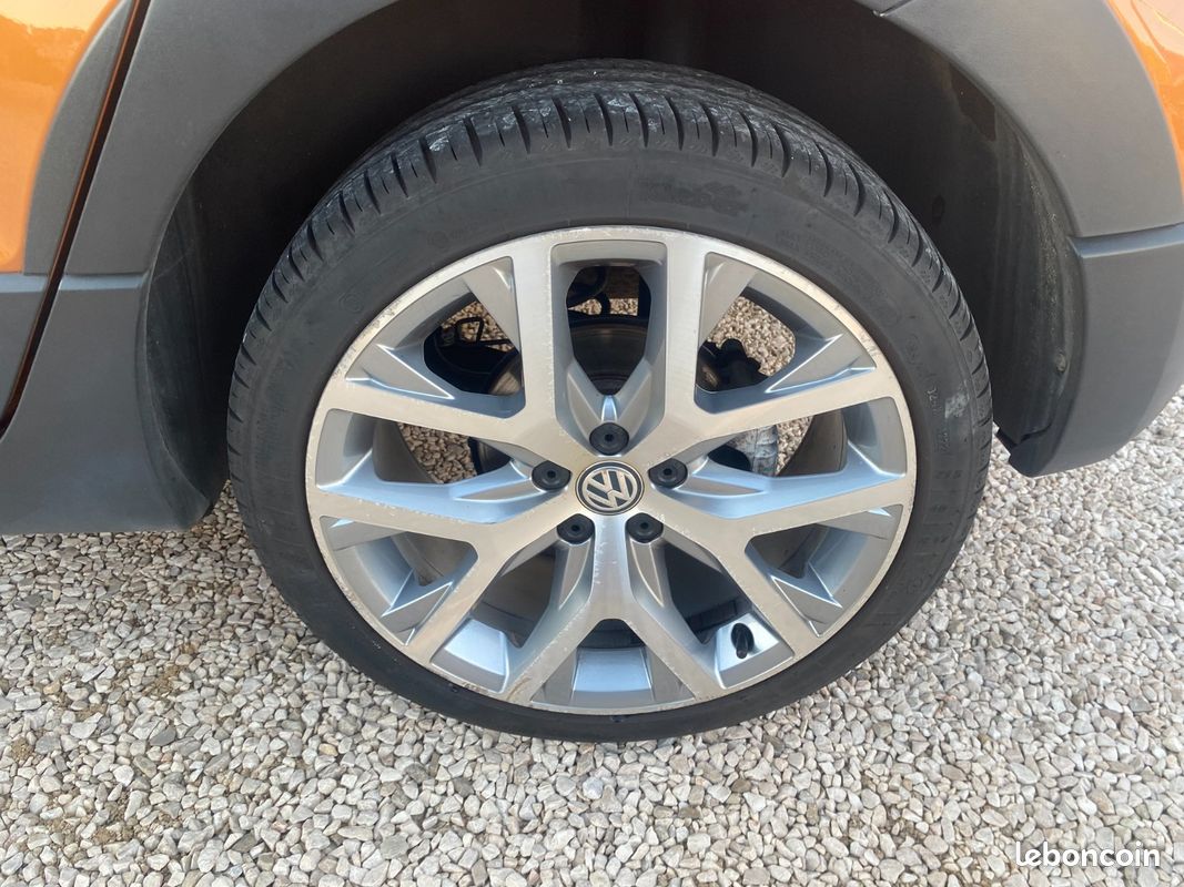 Volkswagen POLO CROSS 1.2 TSI (image 11)