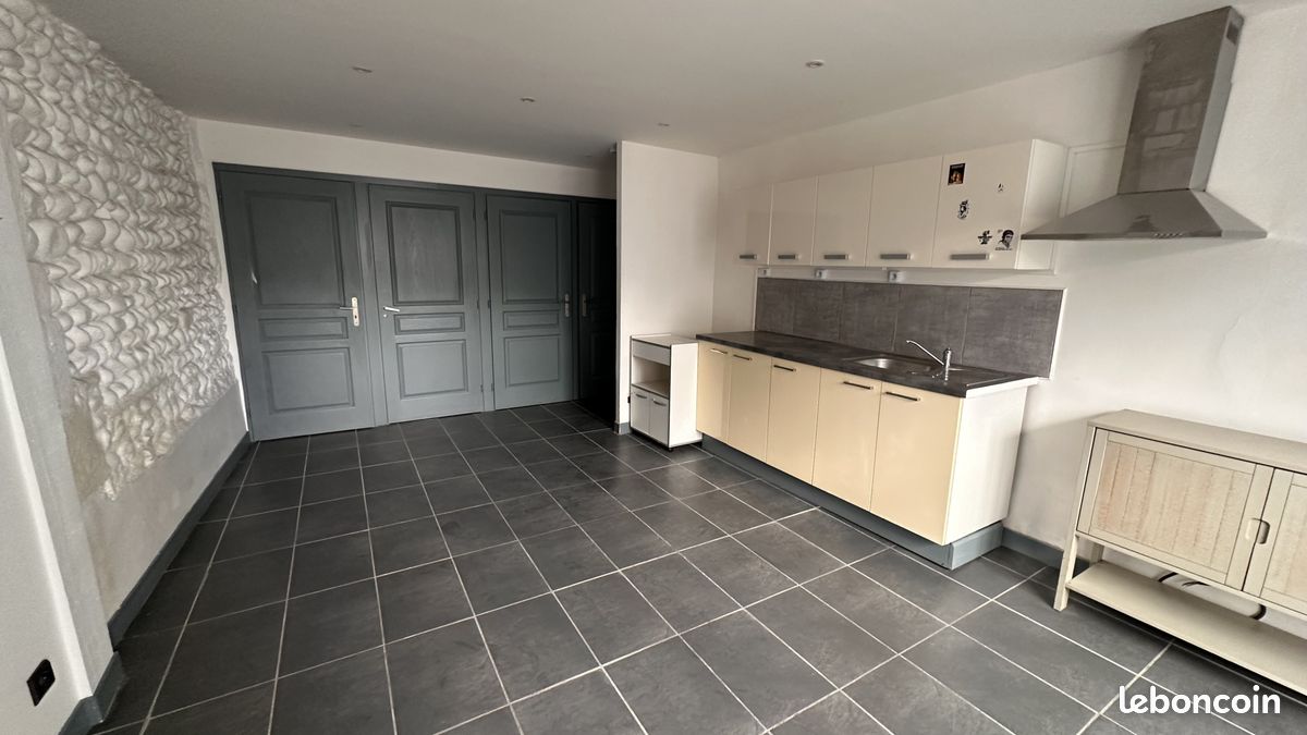 Appartement 1 pièce 35 m² · à Romans-sur-Isère · 35 m² · 410 €/mois