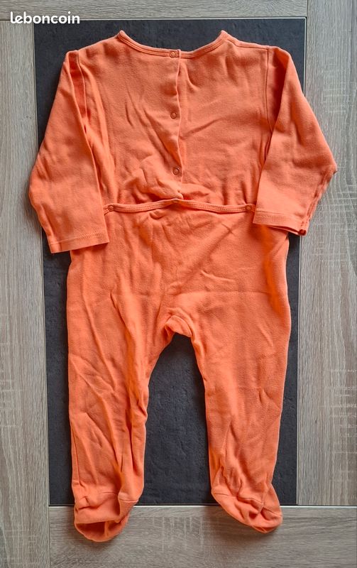 Pyjama. Taille 24 mois. Marque Disney
2 (image 5)