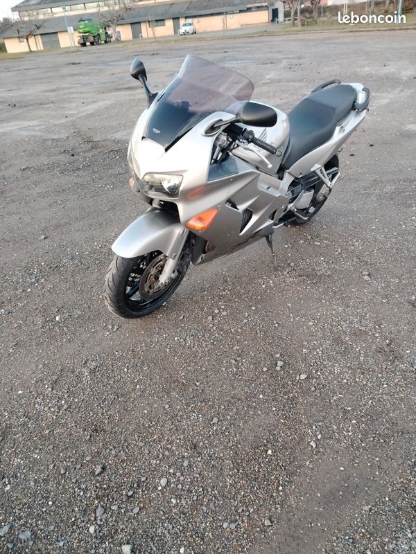800 vfr fi rc46 (image 2)
