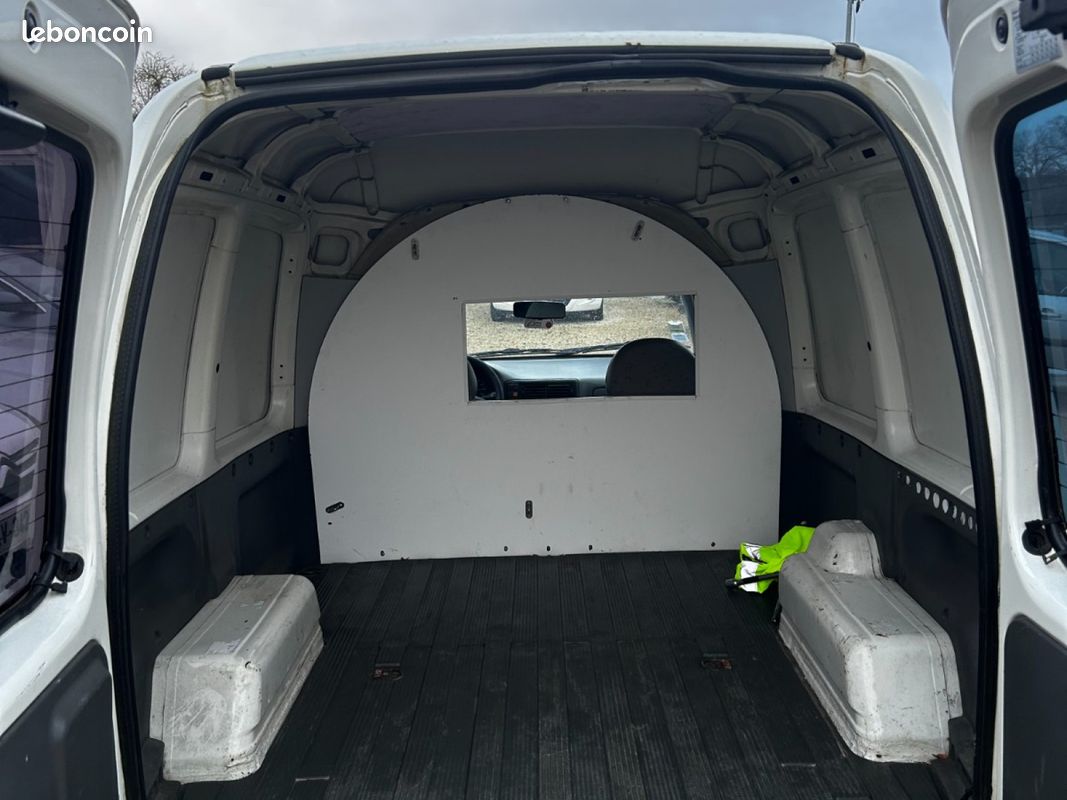 VOLKSWAGEN CADDY FOURGON 1.9 D 65 cv (image 8)
