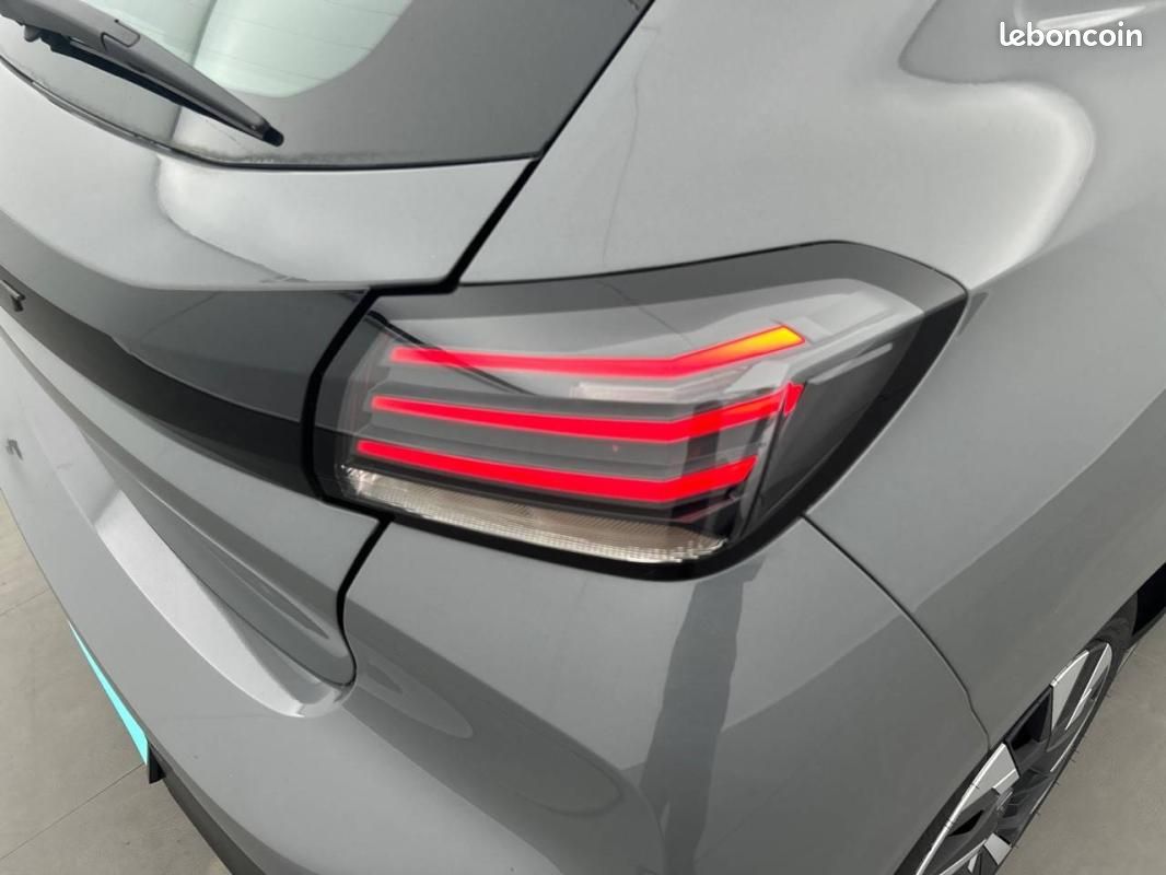 Peugeot 208 PureTech 75 S&S BVM5 - Active (image 17)