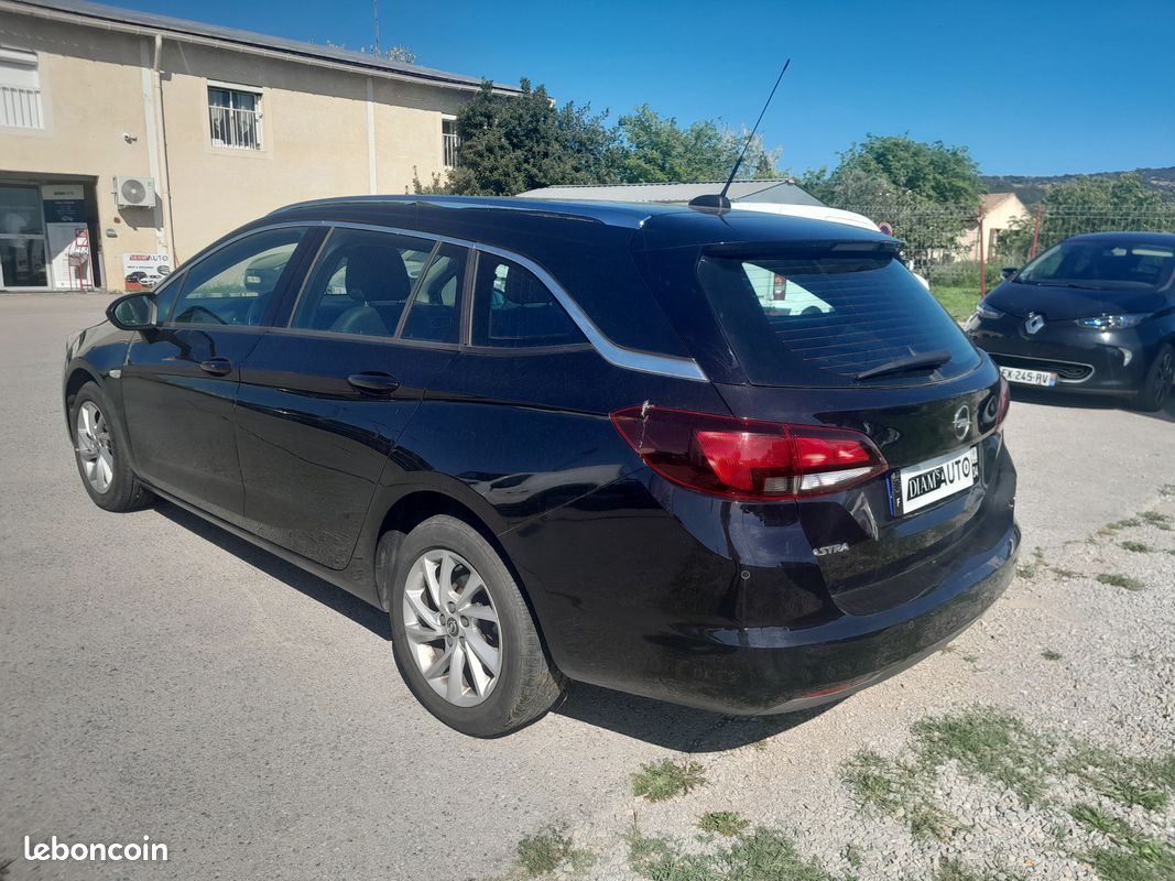 Opel Astra Sports Tourer 1.5 D 122ch Elegance Business (image 4)
