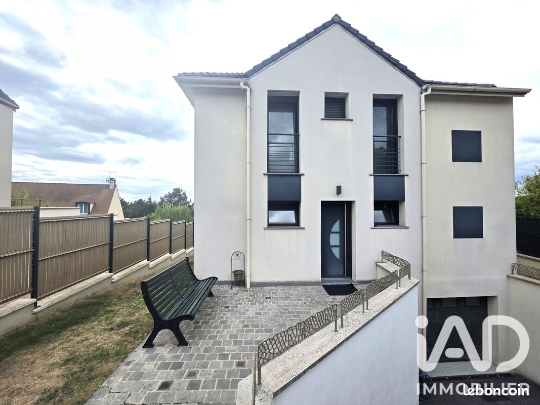 Maison 5 pièces 114 m² · à Montigny-lès-Cormeilles · 114 m² · 529 000 €