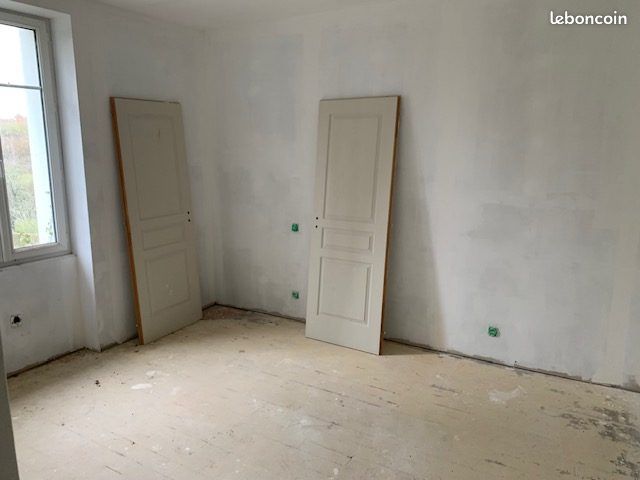 Maison 5 pièces 130 m² - Ruffec 16700 (image principale 4)