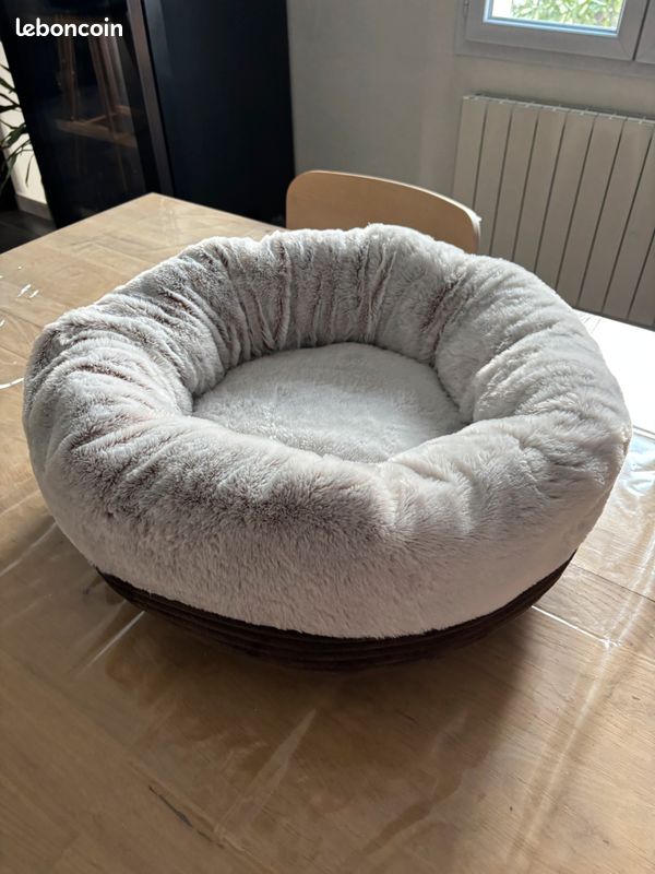 Panier pour chat (image 1)