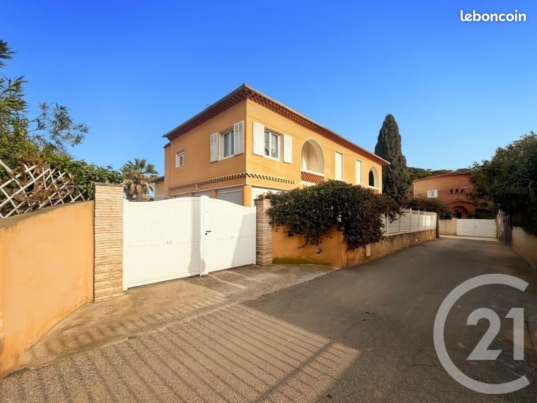 Maison 10 pièces 267 m² · à Bandol · 267 m² · 1 790 000 €