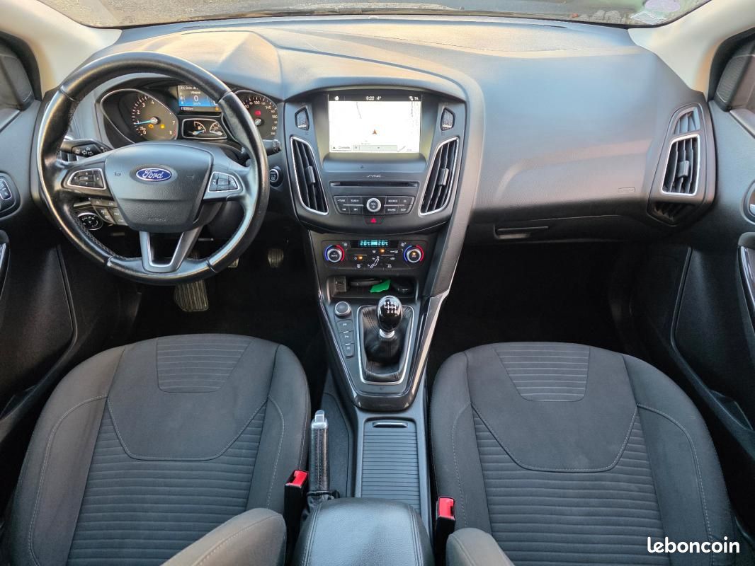 Ford Focus 1.0 EcoBoost 125 S&S Titanium (image 22)