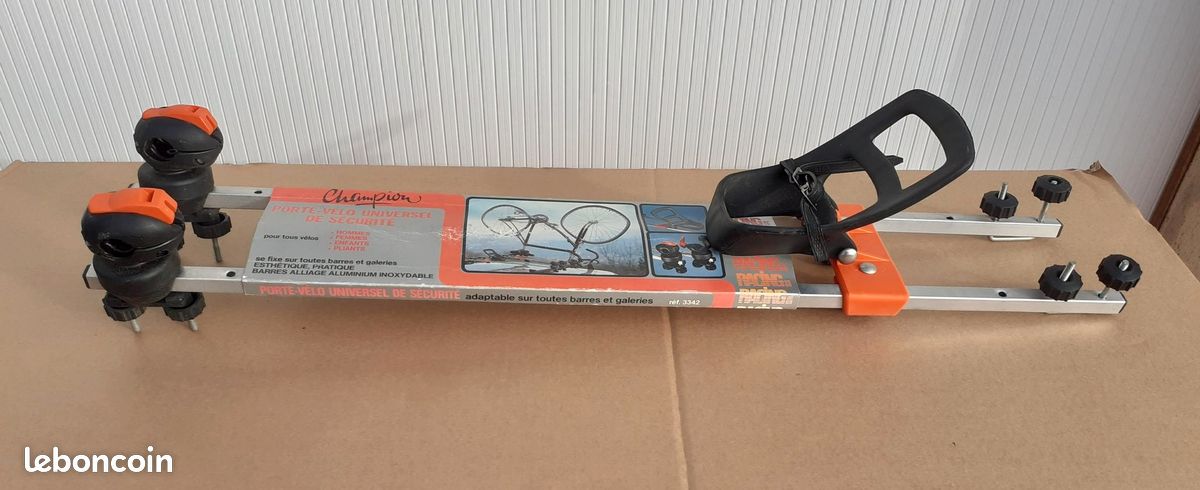 Porte_vélos pour barres de toit (image 1)