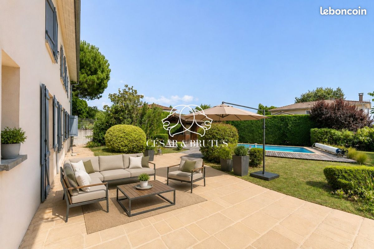 Maison 6 pièces 198 m² · à Beynost · 198 m² · 690 000 €