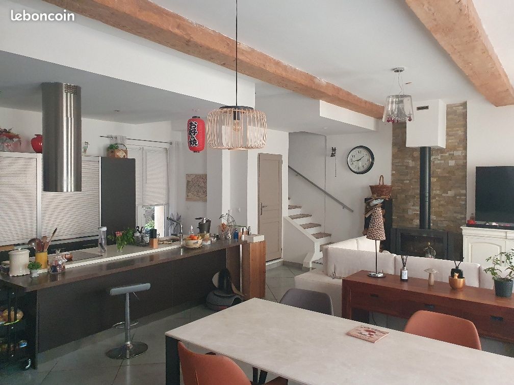 Maison 7 pièces 155 m² · à Saint-Estève · 155 m² · 298 000 €
