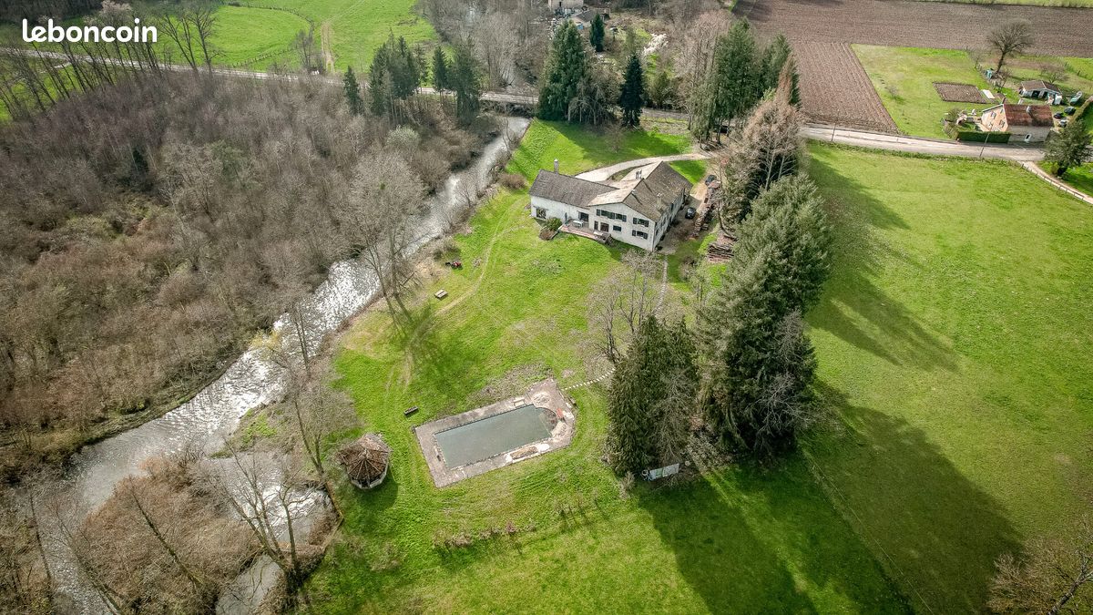 Maison 12 pièces 568 m² · à Corbenay · 568 m² · 600 000 €