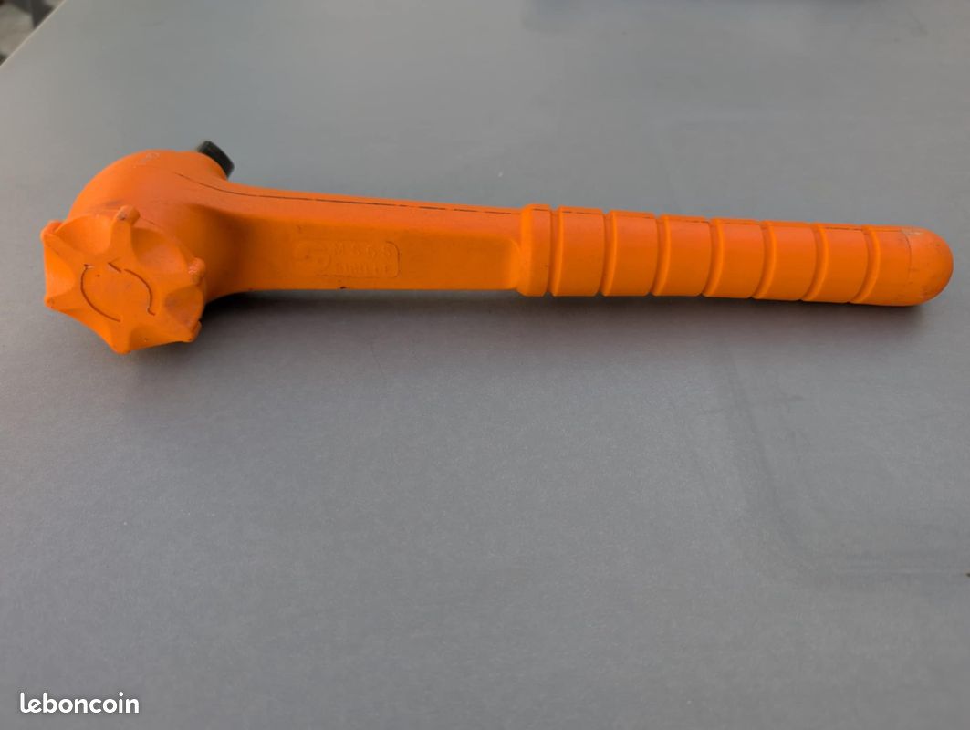 Qiilu Cliquet à Dégagement Rapide, Clé à Cliquet à Tête Carrée Réversible, Outil De Réparation Automobile Allongé Moyen (2,5 Cm