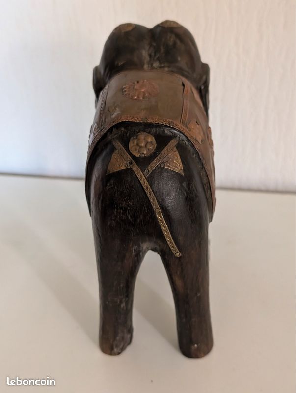 Boîte De Décoration Ancienne Indienne En Bois Et éléphant En Bronze - Artisanat D'Inde