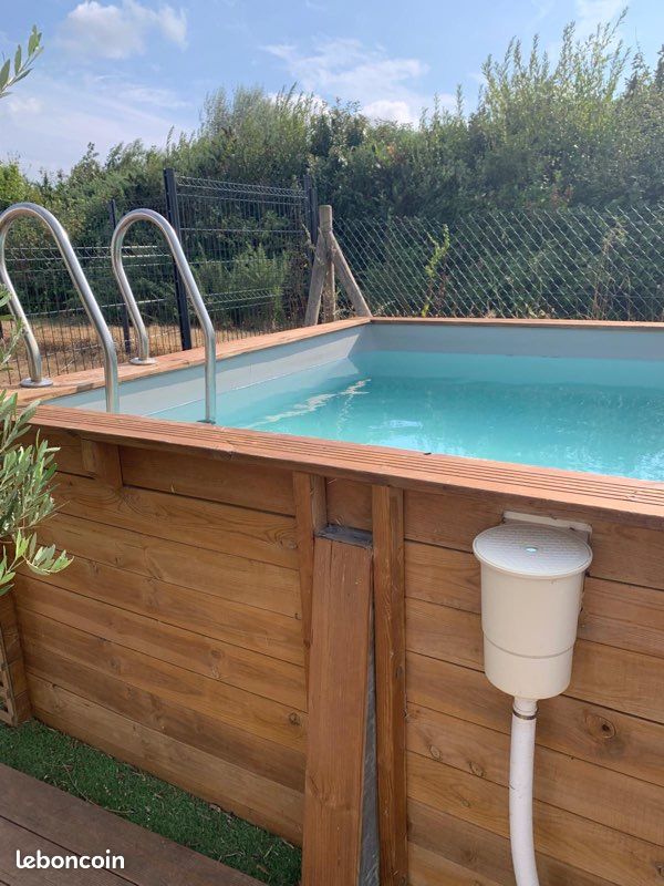 Piscine bois avec liner et ses équipements (image 1)