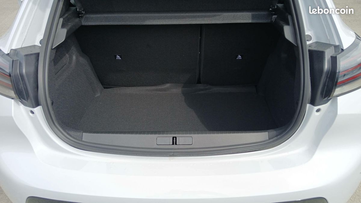 PEUGEOT 208 Hybrid 110 ch e-DCS6 EDITION (image 9)