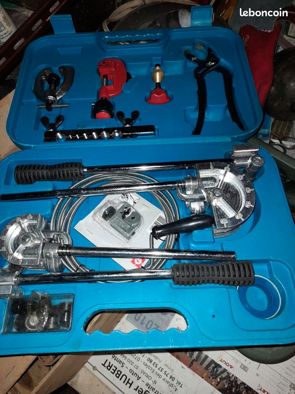 Coffret de plomberie (image 1)