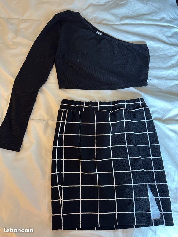 Ensemble SHEIN Jupe Top Asymétrique Vêtements