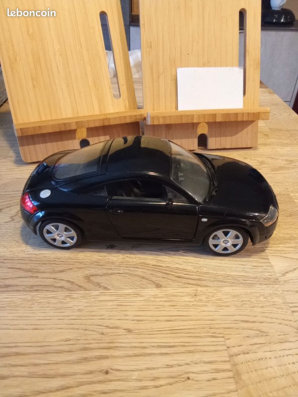 Audi - TT Coupé 2014 - Minichamps - 1/18 - Autos Miniatures