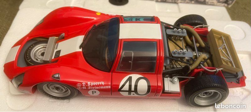 Miniature MINICHAMPS 1/18 Porsche 906LH - Squadra Tartaruga - 12H Sebring 1967 - Boîte A10